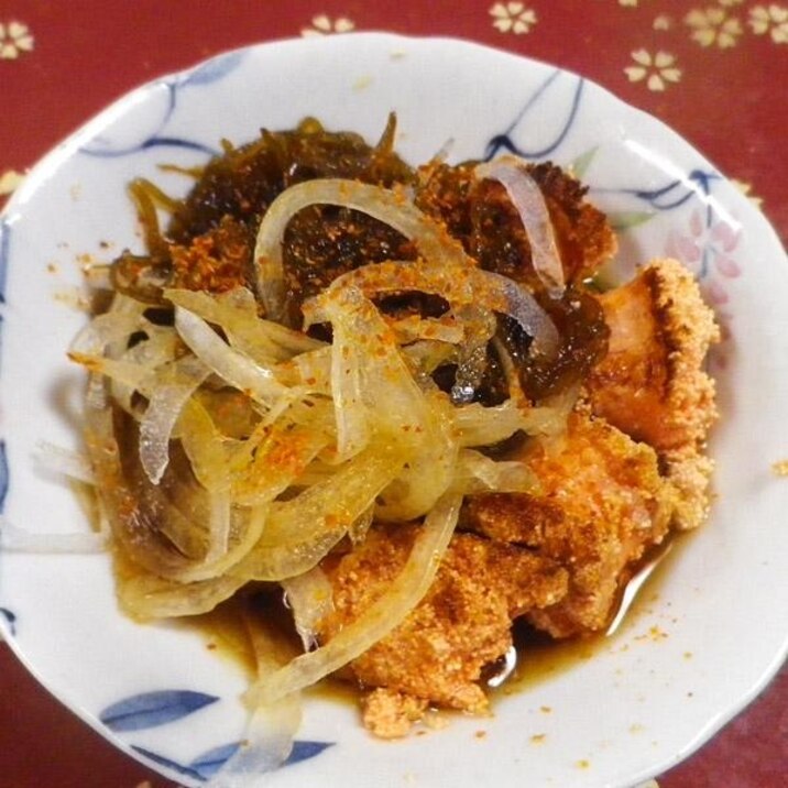 焼きたらこもずく玉ねぎのピリ辛酢のもの